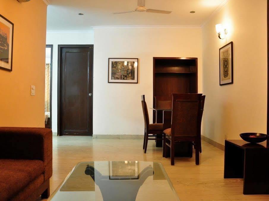 2Bhk Comfortable Furnished Serviced Apartments In Hauz Khas - Woodpecker Apartments New Delhi Exteriör bild