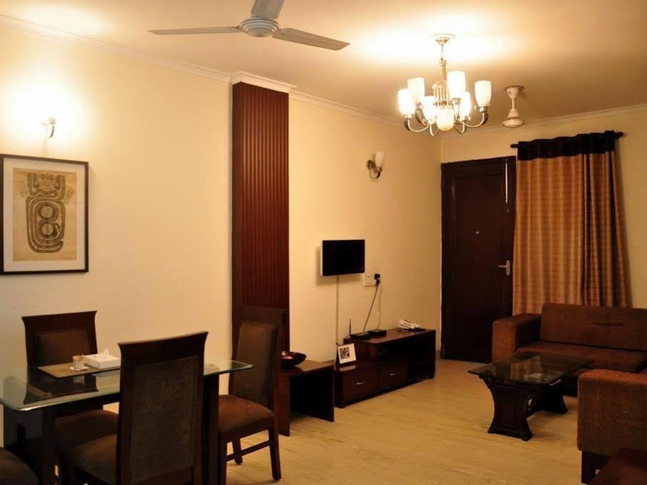 2Bhk Comfortable Furnished Serviced Apartments In Hauz Khas - Woodpecker Apartments New Delhi Exteriör bild