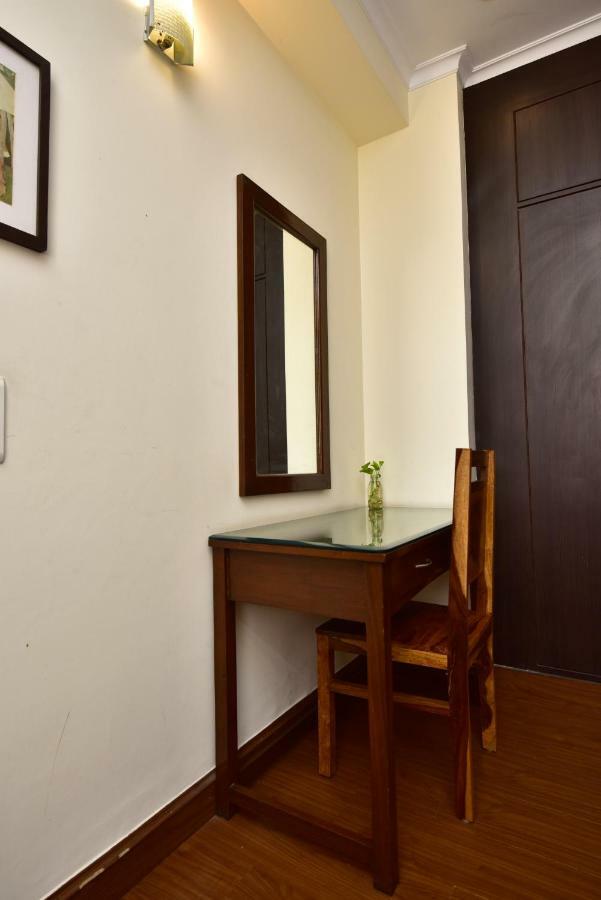 2Bhk Comfortable Furnished Serviced Apartments In Hauz Khas - Woodpecker Apartments New Delhi Exteriör bild