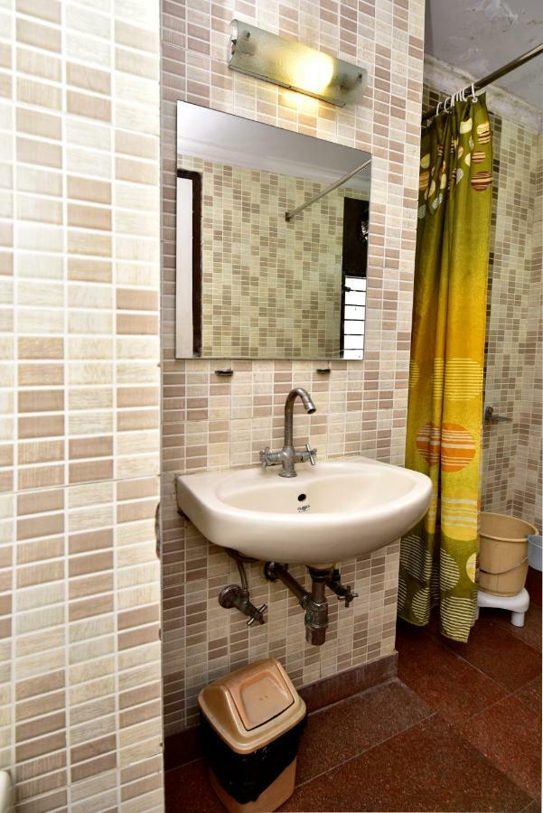 2Bhk Comfortable Furnished Serviced Apartments In Hauz Khas - Woodpecker Apartments New Delhi Exteriör bild