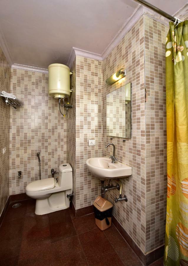 2Bhk Comfortable Furnished Serviced Apartments In Hauz Khas - Woodpecker Apartments New Delhi Exteriör bild